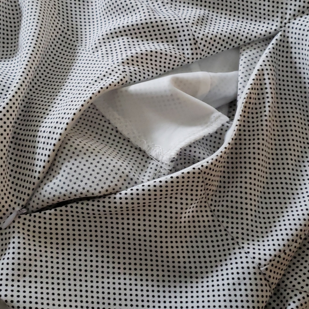 DYNAMITE blouse - Picture 4 of 4